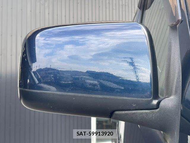 Nissan NV350 Caravan 2016-09 8337261-26