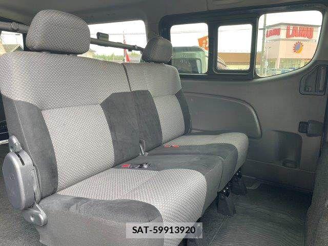 Nissan NV350 Caravan 2016-09 8337261-8