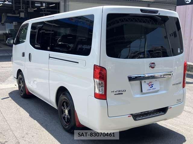 Nissan NV350 Caravan 2019-07 8337248-16