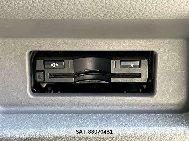 Nissan NV350 Caravan 2019-07 8337248-5