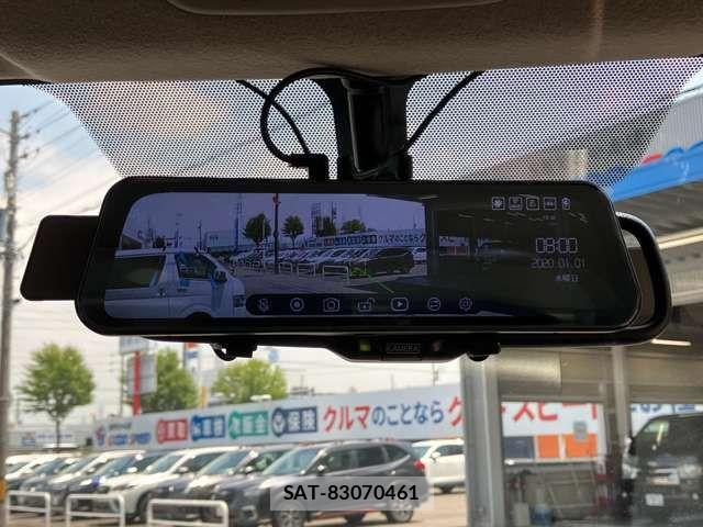 Nissan NV350 Caravan 2019-07 8337248-7
