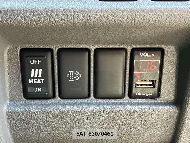 Nissan NV350 Caravan 2019-07 8337248-8
