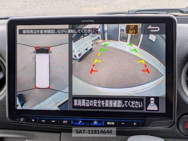 Nissan NV350 Caravan 2017-09 8337260-5