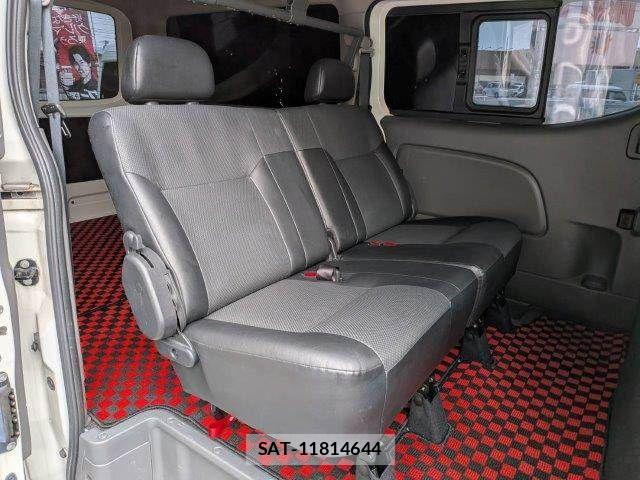 Nissan NV350 Caravan 2017-09 8337260-8