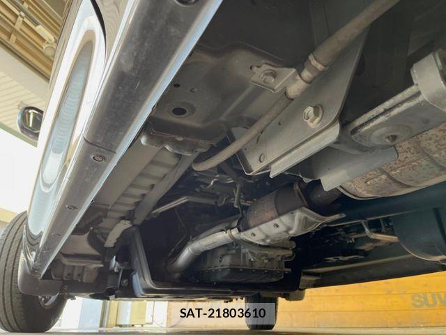 Nissan NV350 Caravan 2021-09 8337250-18