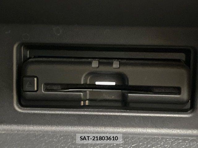 Nissan NV350 Caravan 2021-09 8337250-6