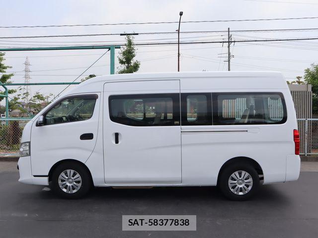 Nissan NV350 Caravan 2020-10 8337252-1