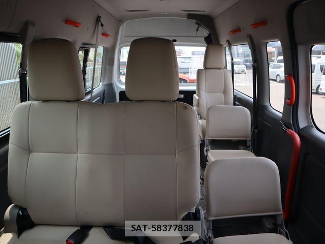 Nissan NV350 Caravan 2020-10 8337252-23