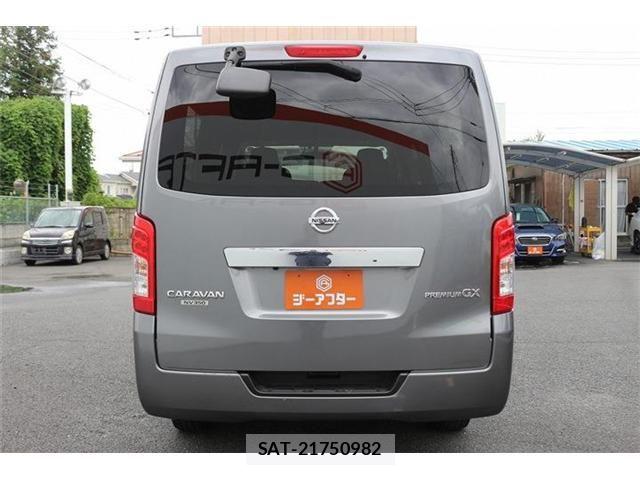 Nissan NV350 Caravan 2021-06 8337255-9