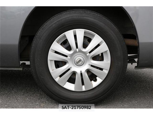 Nissan NV350 Caravan 2021-06 8337255-13