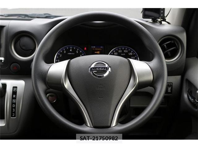 Nissan NV350 Caravan 2021-06 8337255-17