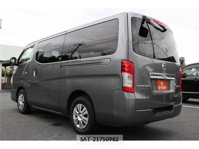 Nissan NV350 Caravan 2021-06 8337255-23