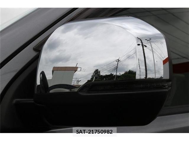 Nissan NV350 Caravan 2021-06 8337255-29