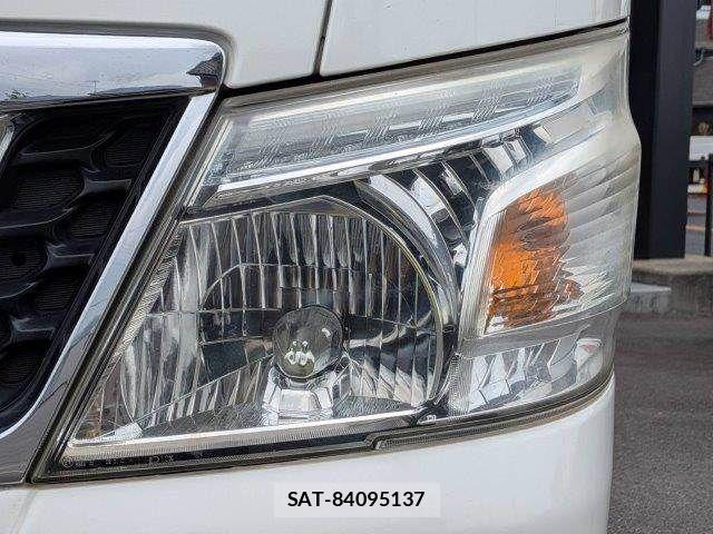 Nissan NV350 Caravan 2015-09 8337263-20