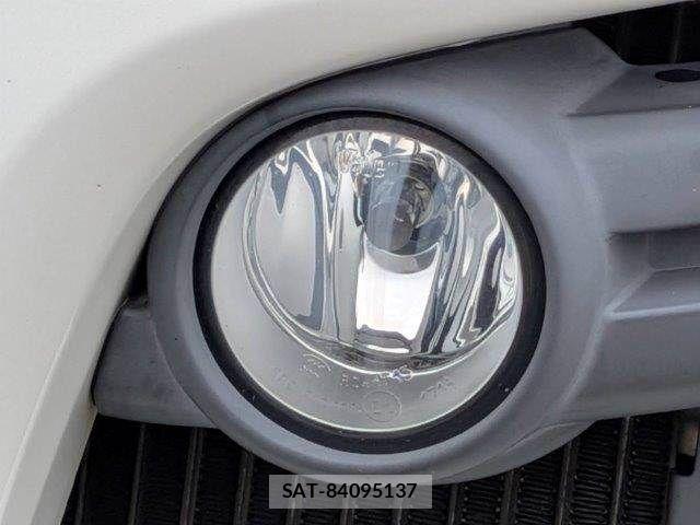 Nissan NV350 Caravan 2015-09 8337263-22