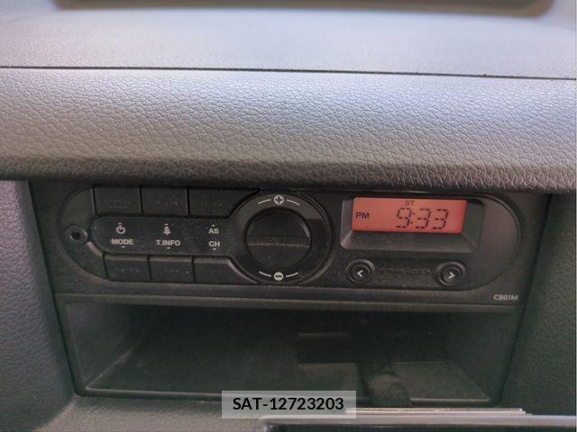 Nissan NV350 Caravan 2021-02 8355278-9