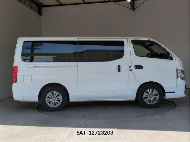 Nissan NV350 Caravan 2021-02 8355278-17