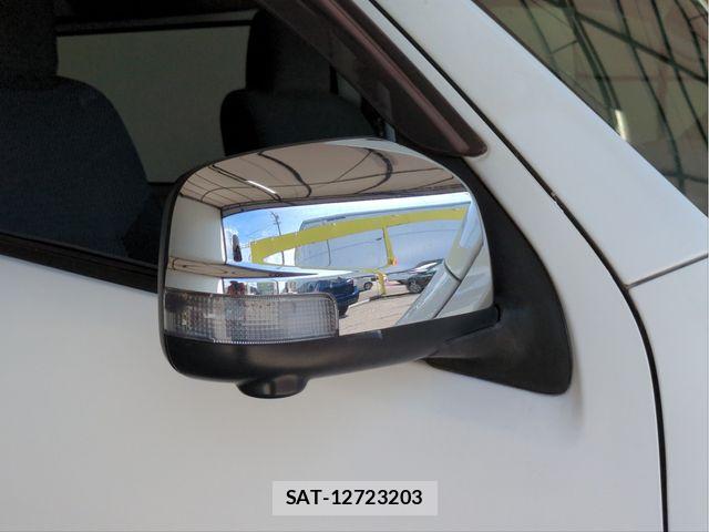 Nissan NV350 Caravan 2021-02 8355278-22