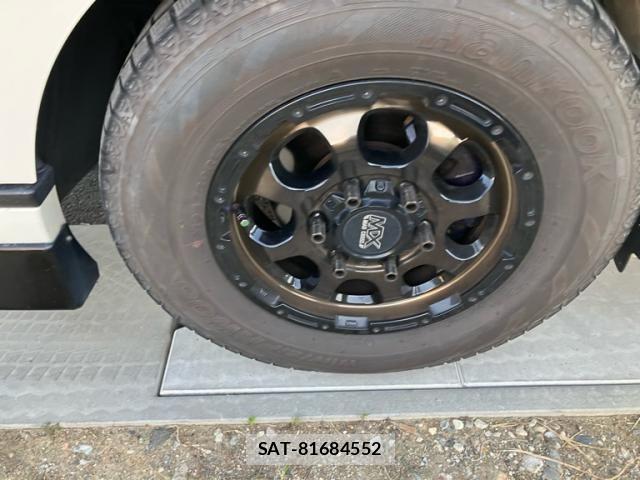 Nissan NV350 Caravan 2012-11 8355281-10