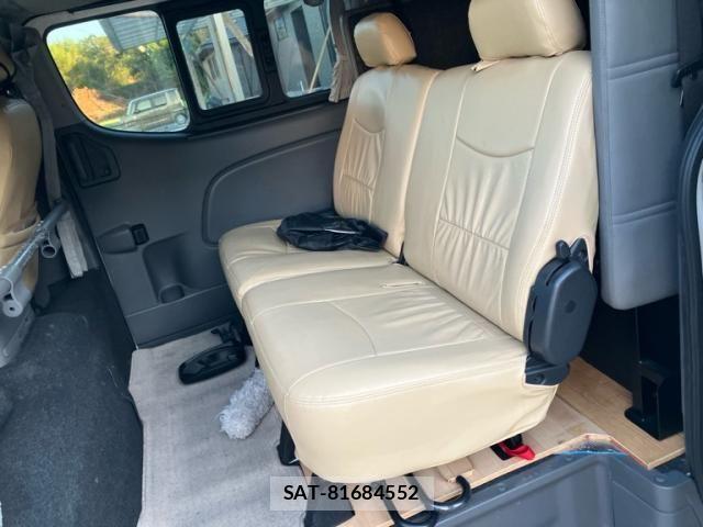 Nissan NV350 Caravan 2012-11 8355281-12