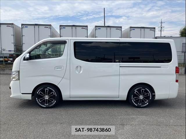 Nissan NV350 Caravan 2017-08 8355279-19