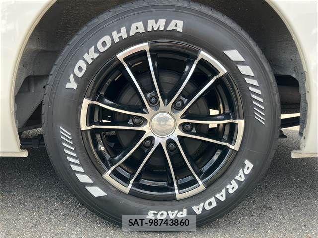 Nissan NV350 Caravan 2017-08 8355279-20
