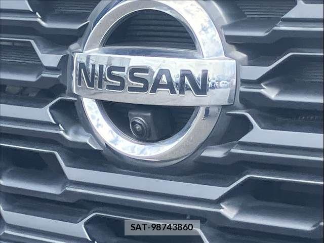 Nissan NV350 Caravan 2017-08 8355279-26