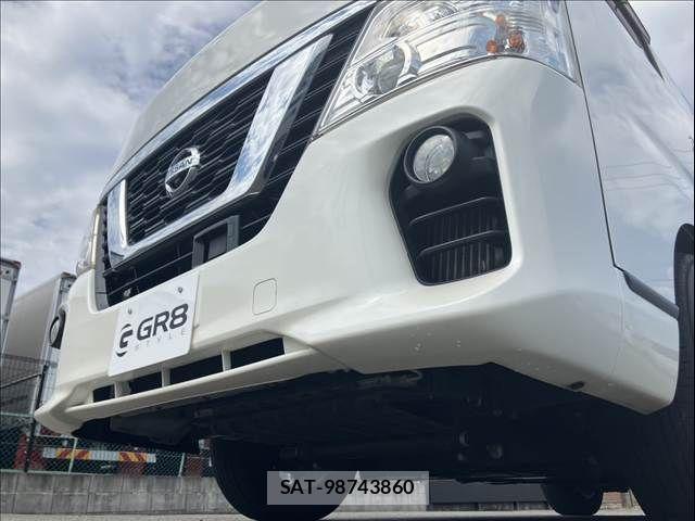 Nissan NV350 Caravan 2017-08 8355279-27