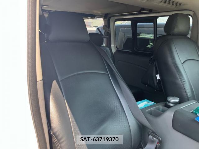 Nissan NV350 Caravan 2016-12 8355280-10