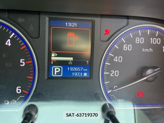 Nissan NV350 Caravan 2016-12 8355280-12