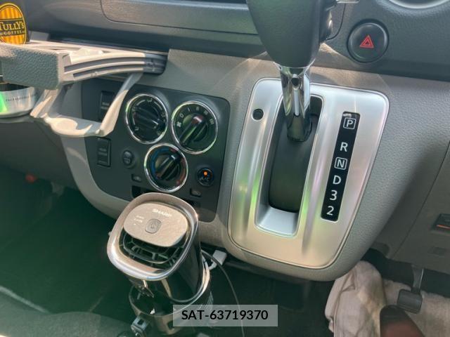 Nissan NV350 Caravan 2016-12 8355280-18