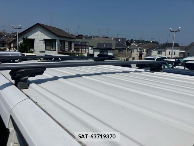 Nissan NV350 Caravan 2016-12 8355280-25