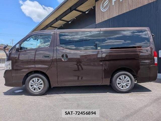 Nissan NV350 Caravan 2018-04 8367927-20