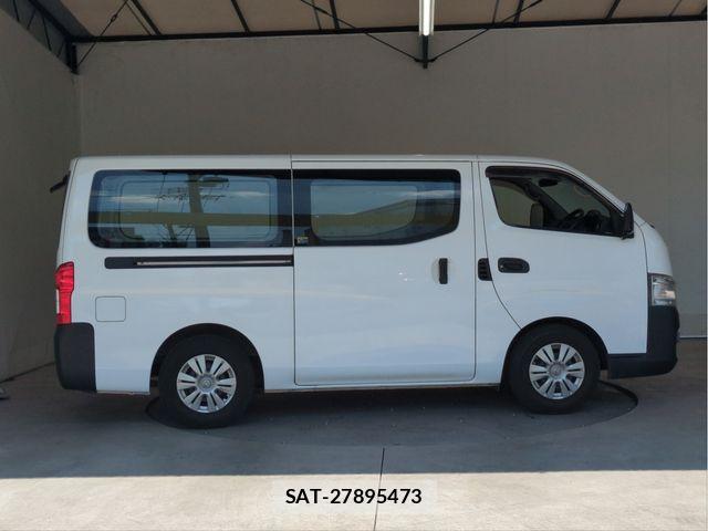 Nissan NV350 Caravan 2015-10 8367933-16