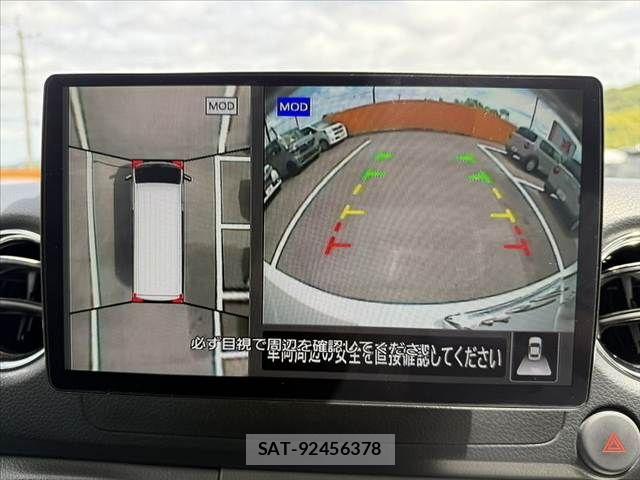 Nissan NV350 Caravan 2018-04 8367930-5