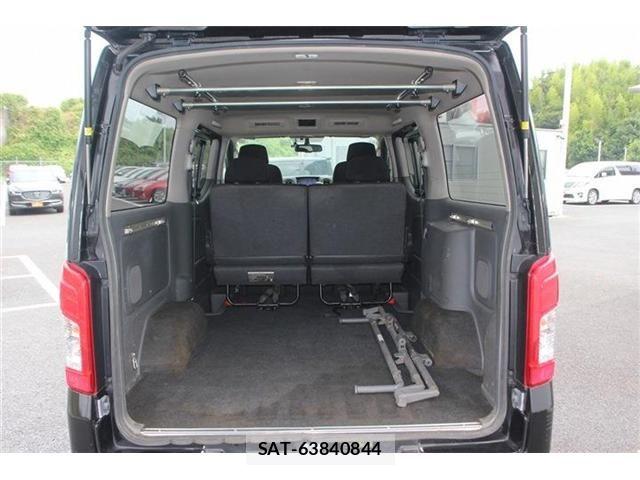 Nissan NV350 Caravan 2019-06 8367928-15