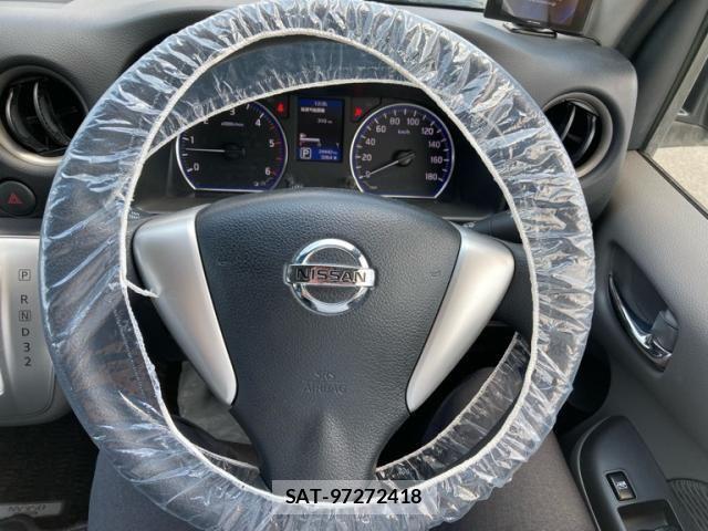 Nissan NV350 Caravan 2013-08 8367929-18