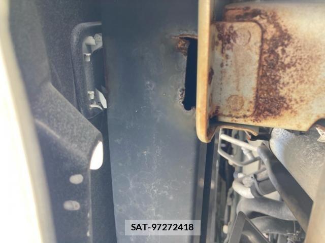 Nissan NV350 Caravan 2013-08 8367929-27