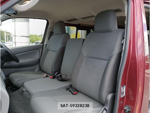 Nissan NV350 Caravan 2020-02 8371998-10