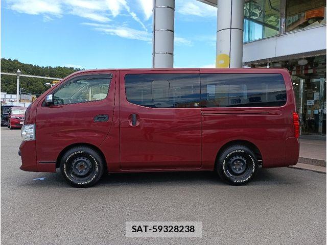 Nissan NV350 Caravan 2020-02 8371998-11
