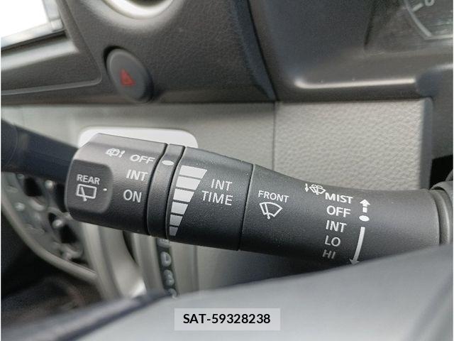 Nissan NV350 Caravan 2020-02 8371998-18