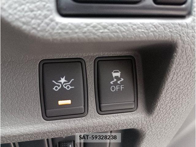 Nissan NV350 Caravan 2020-02 8371998-21