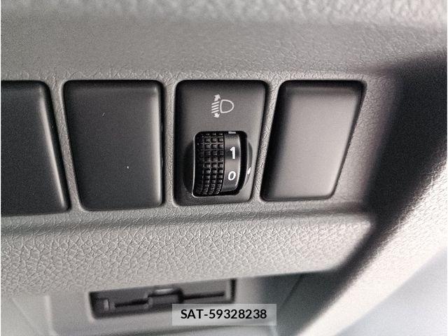 Nissan NV350 Caravan 2020-02 8371998-22