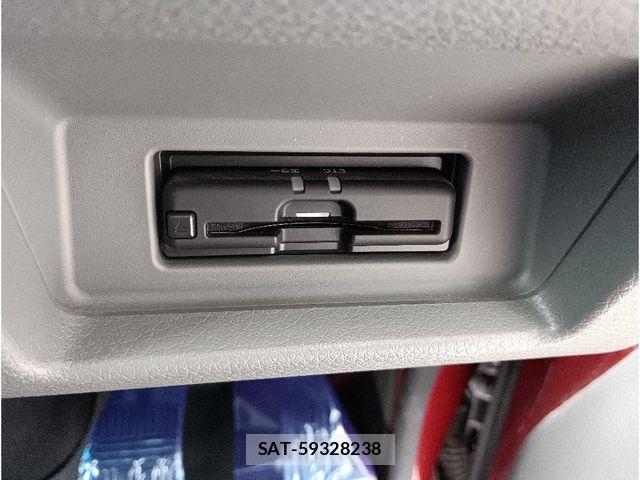 Nissan NV350 Caravan 2020-02 8371998-23