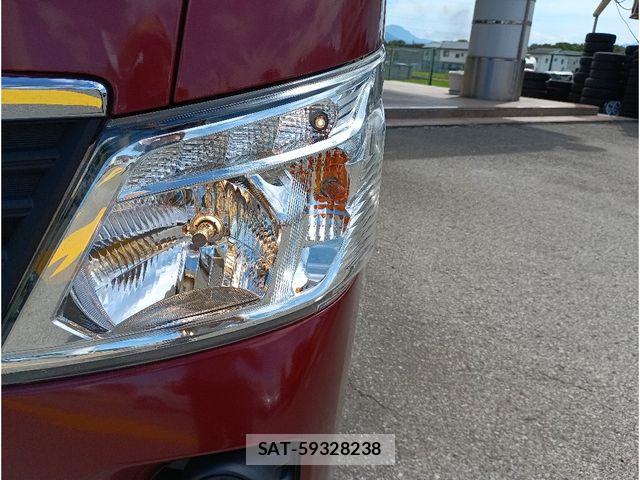 Nissan NV350 Caravan 2020-02 8371998-27