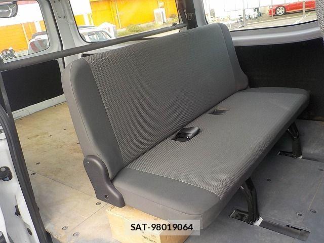 Nissan NV350 Caravan 2020-05 8414149-10