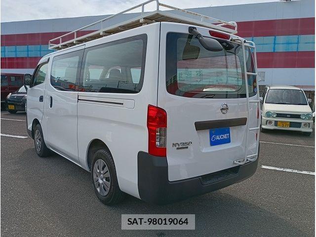 Nissan NV350 Caravan 2020-05 8414149-6
