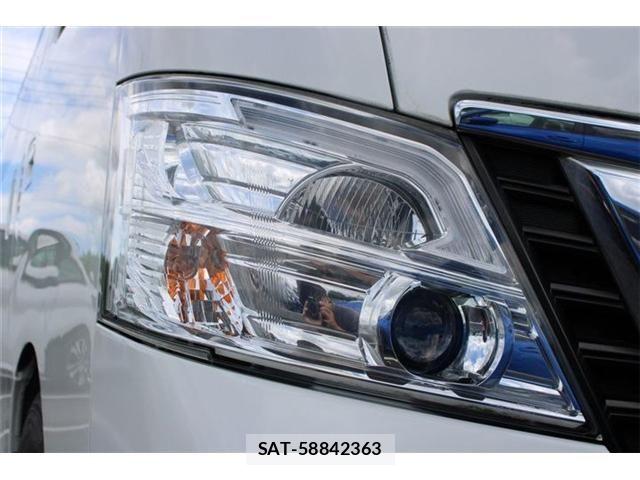 Nissan NV350 Caravan 2017-09 8458131-9