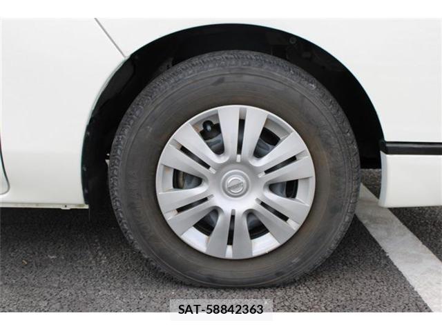 Nissan NV350 Caravan 2017-09 8458131-21