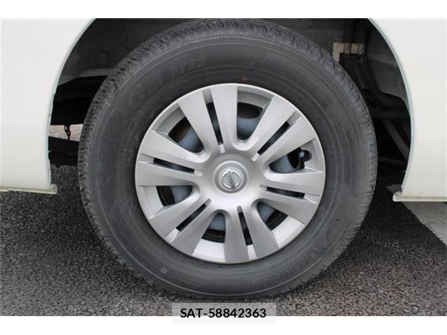 Nissan NV350 Caravan 2017-09 8458131-22